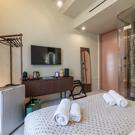 Otel Naomi 3*