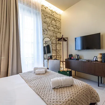 Naomi Otel Nice