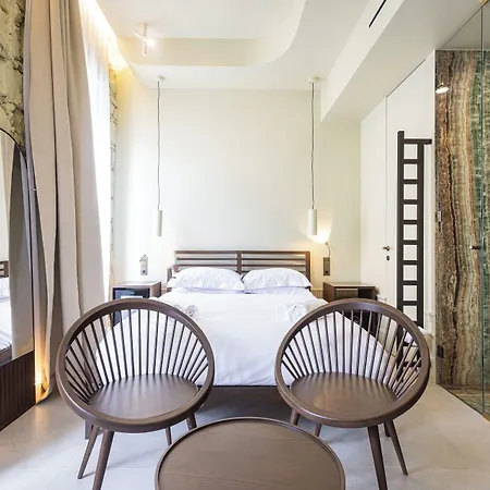 Naomi Hotel Nicea
