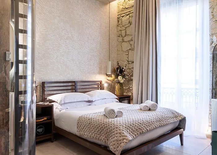 Hotel Naomi 3*