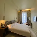 Hotel Naomi 3*
